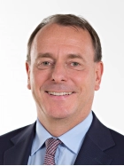 Prof. Oliver Schnell